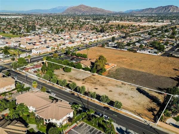 Moreno Valley, CA 92553,14740 Perris