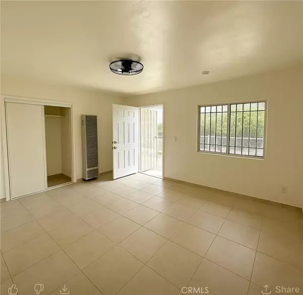 Los Angeles, CA 90003,113 W 97th