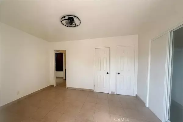 113 W 97th, Los Angeles, CA 90003