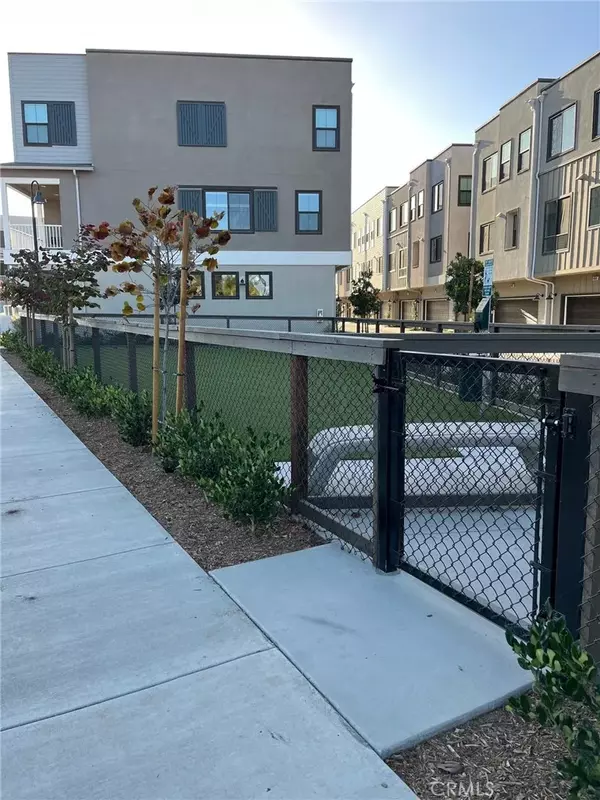 Carlsbad, CA 92008,2513 Delphinium