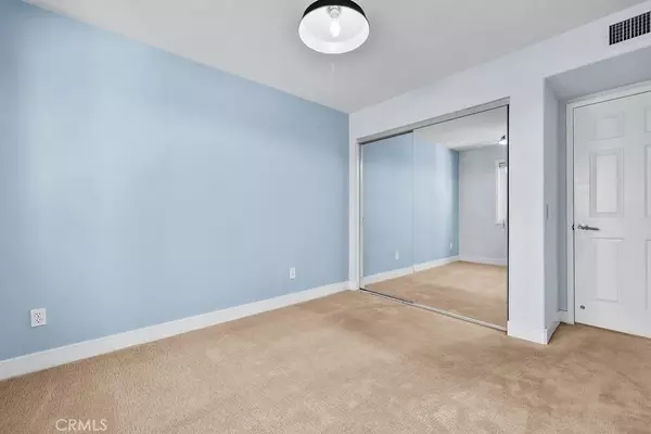 Rancho Santa Margarita, CA 92688,40 Taos