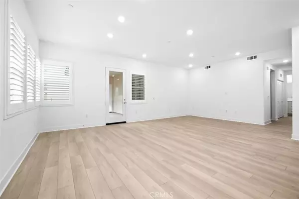 Irvine, CA 92618,532 Neilson