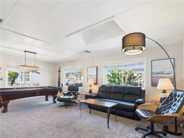 Huntington Beach, CA 92648,20701 Beach #285