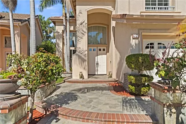 Irvine, CA 92606,11 Pienza