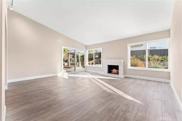 Mission Viejo, CA 92691,26392 Alhondra