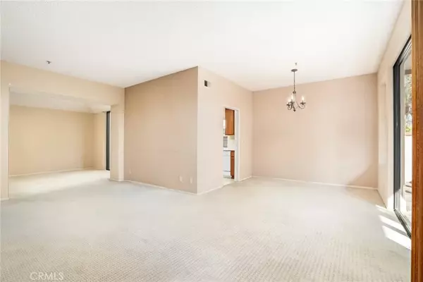 Torrance, CA 90503,2559 Plaza Del Amo #101