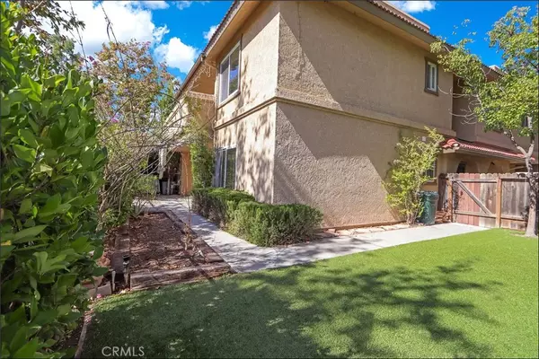 Lake Forest, CA 92630,25272 Birch Grove