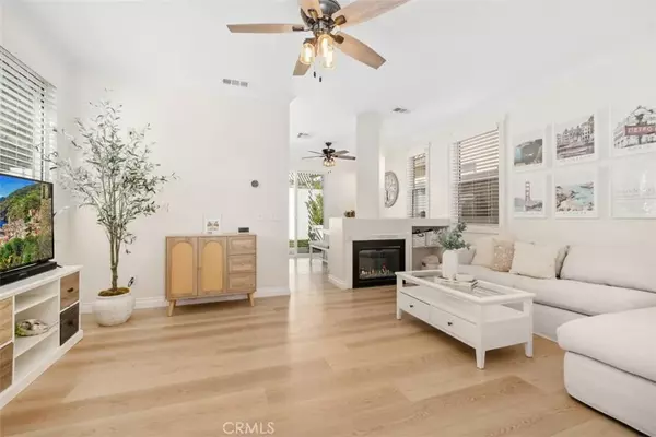 Rancho Santa Margarita, CA 92688,87 Calle De Felicidad