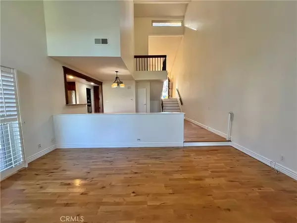 Mission Viejo, CA 92691,26553 Lucinda