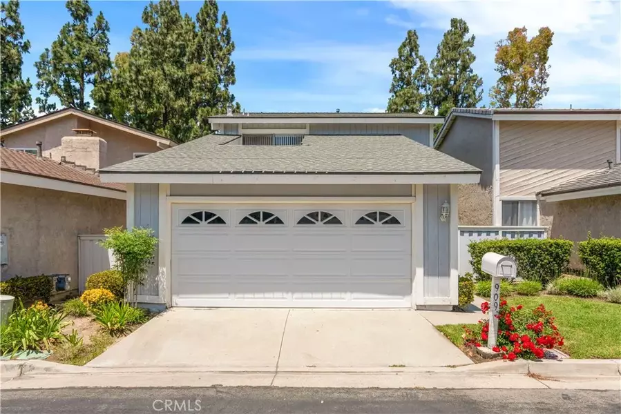 909 S Lake Summit Drive, Anaheim Hills, CA 92807
