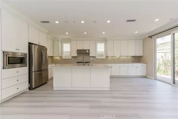 Irvine, CA 92620,81 Island Coral