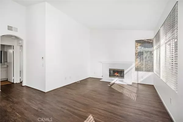 Lake Forest, CA 92610,19431 Rue De Valore