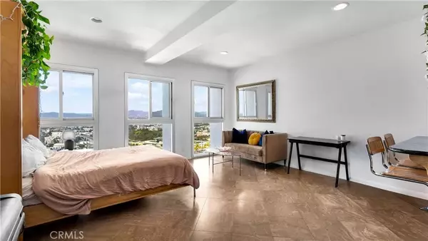 Los Angeles, CA 90012,800 W 1st #2709