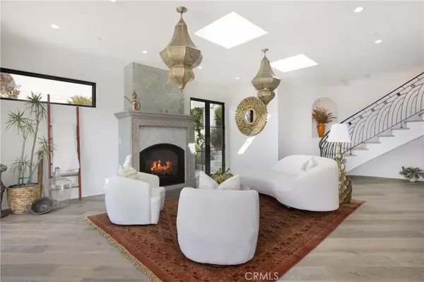 Laguna Beach, CA 92651,825 Coast View