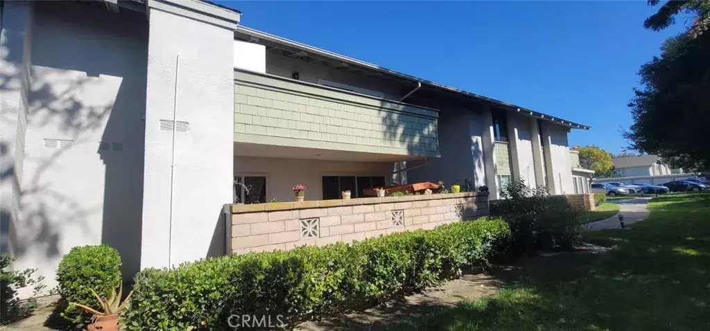 8633 Portola Court #18G, Huntington Beach, CA 92646