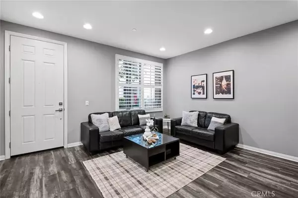 Irvine, CA 92618,88 Capricorn