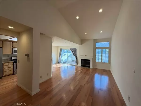 Irvine, CA 92614,152 Agostino