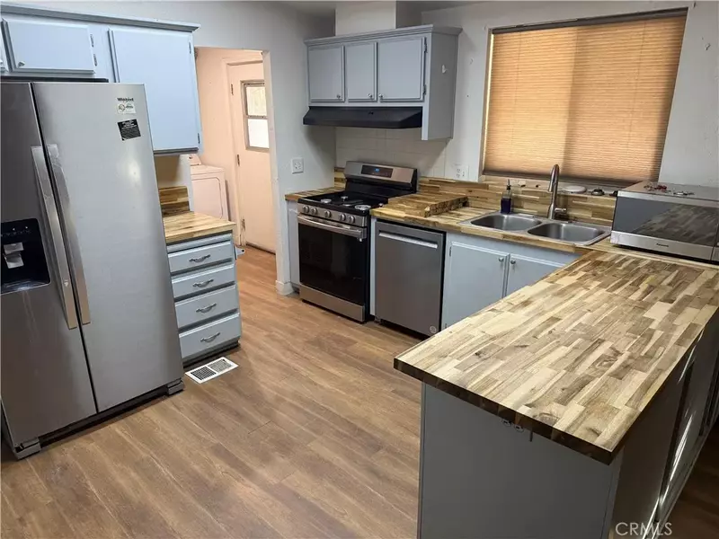 381 Amador Road, Pinon Hills, CA 92372