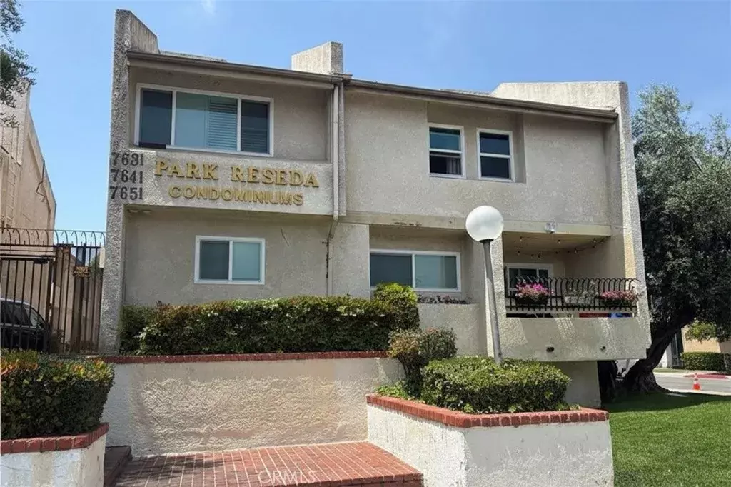 Reseda, CA 91335,7651 Reseda #12