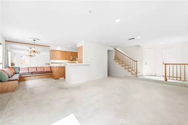 Huntington Beach, CA 92648,18871 Kithira Circle