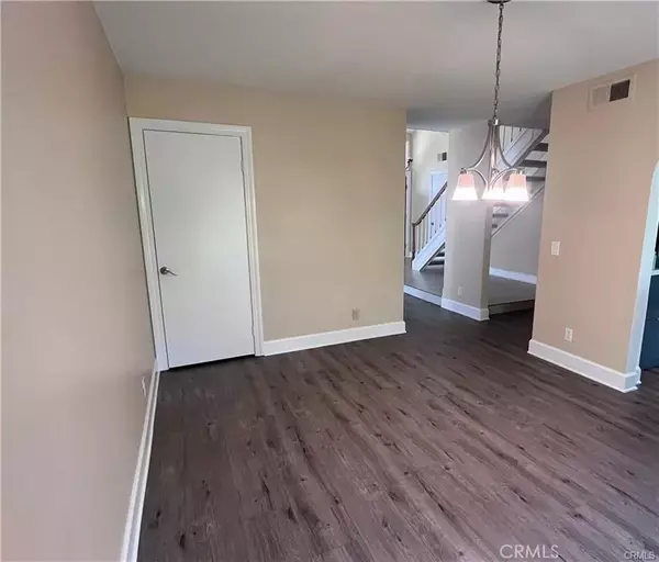 Mission Viejo, CA 92691,21681 Cabrosa