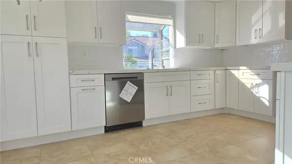 Laguna Niguel, CA 92677,24212 Davida