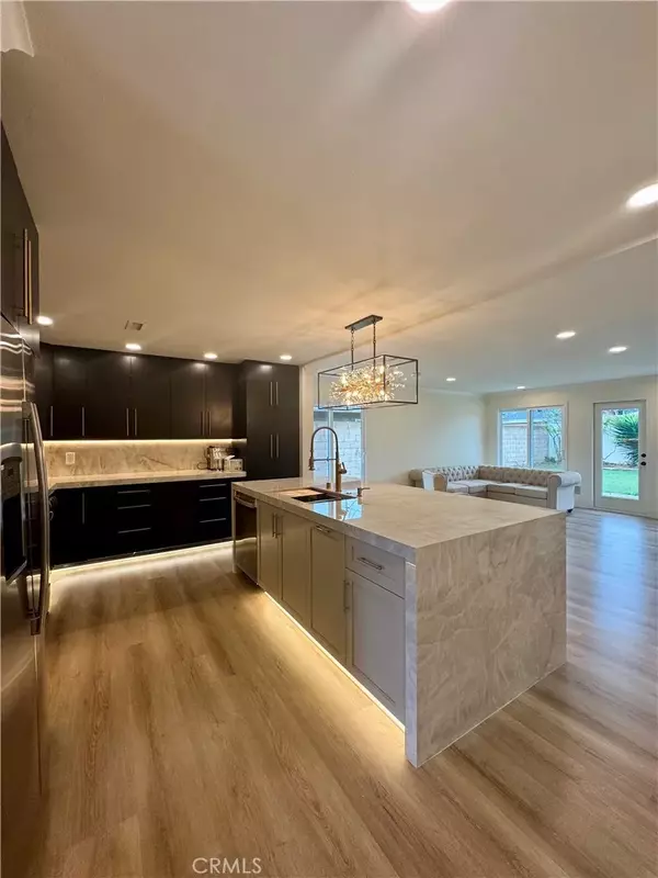 Costa Mesa, CA 92627,954 Capital Street