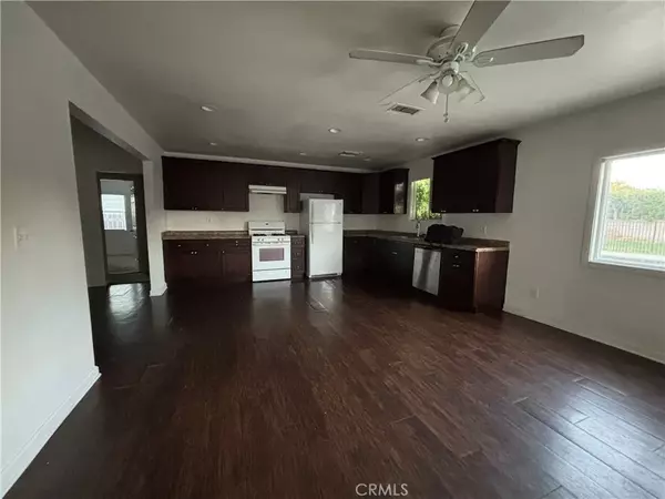 Van Nuys, CA 91411,15145 Haynes