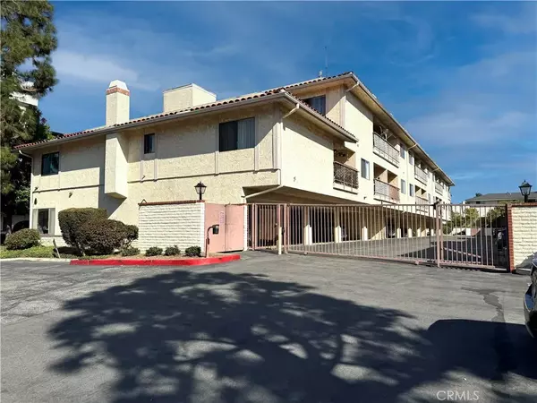 Huntington Beach, CA 92648,18900 Delaware Street #352
