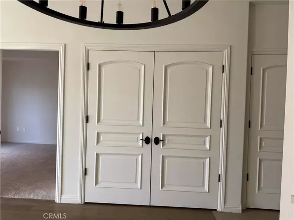 Long Beach, CA 90813,1598 Long Beach #307