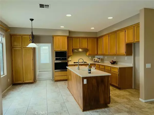Rancho Santa Margarita, CA 92688,8 Via Anadeja