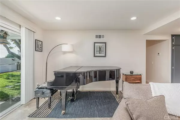 Rancho Cucamonga, CA 91701,8651 Holly Street