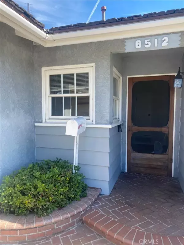 Huntington Beach, CA 92647,6512 Oxford Drive