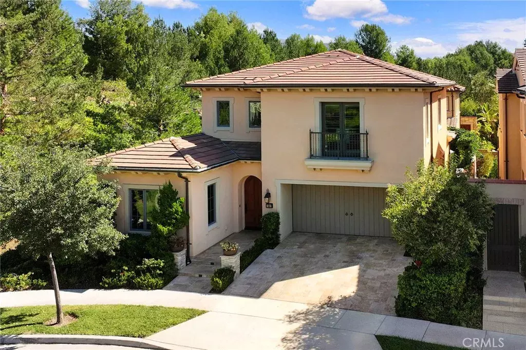 Irvine, CA 92602,51 Thoroughbred