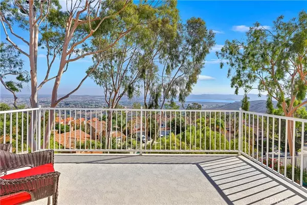 Riverside, CA 92503,17400 Sun Lake Terrace