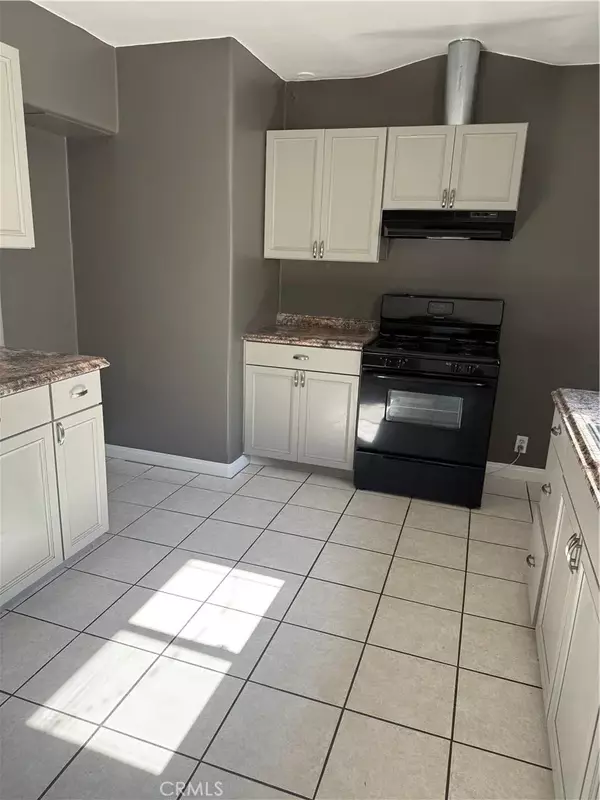 Long Beach, CA 90805,5496 Lime