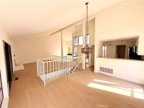 Irvine, CA 92612,15 Rana