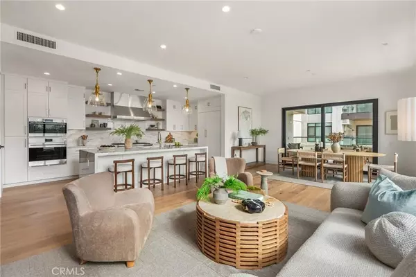 Newport Beach, CA 92660,4261 Uptown Newport Drive #1