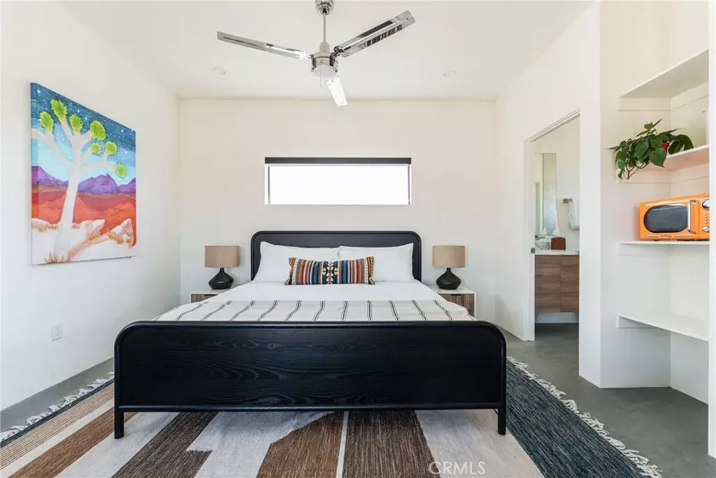 Joshua Tree, CA 92252,64225 Orion