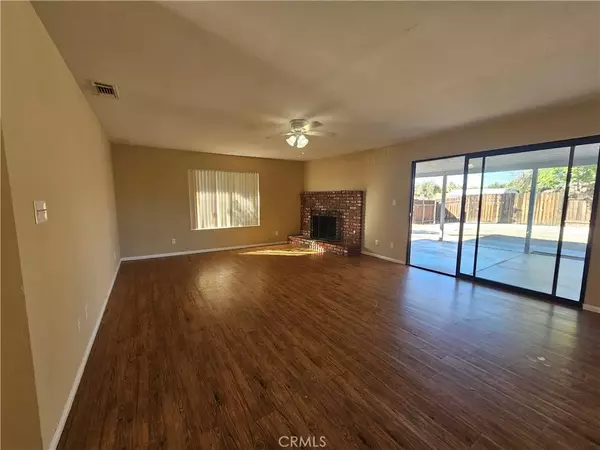 Hemet, CA 92544,42012 Shadow