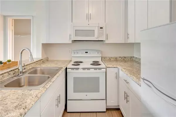 San Diego, CA 92117,4060 Huerfano Ave #126