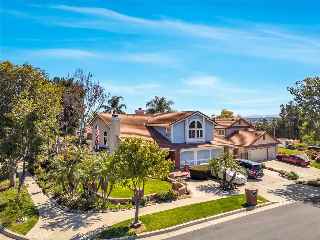 Corona, CA 92882,1475 Labrador