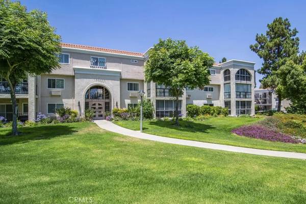 5500 Paseo Del Lago W #2F, Laguna Woods, CA 92637