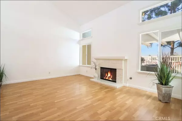 Lake Forest, CA 92630,21205 Serra Vista