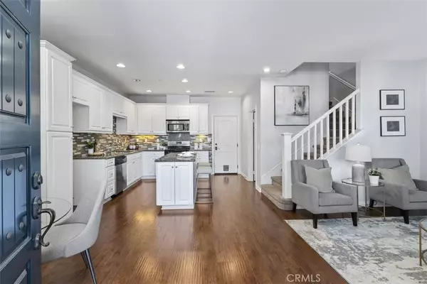 Anaheim, CA 92805,760 S Olive