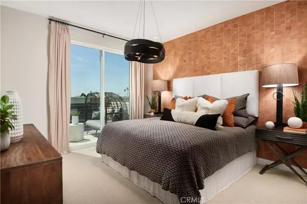 La Habra, CA 90631,334 E William Way