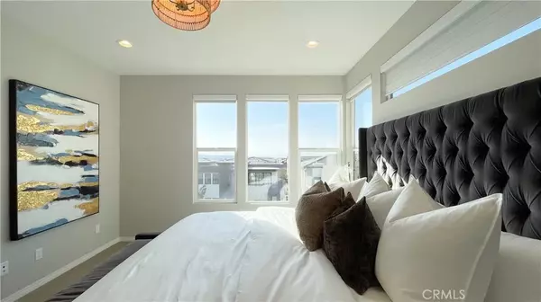 Irvine, CA 92618,156 Keeper