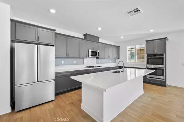 Menifee, CA 92584,26539 Penny Hedge