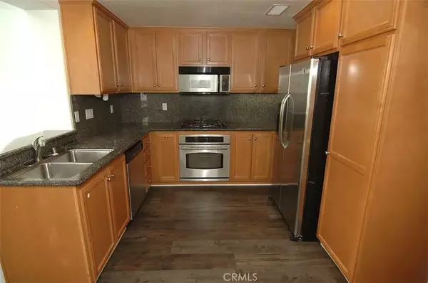 Irvine, CA 92602,225 Lockford