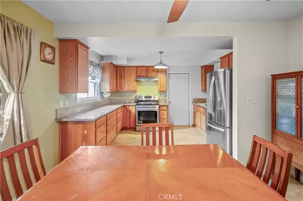 Huntington Beach, CA 92647,6112 Tyndall